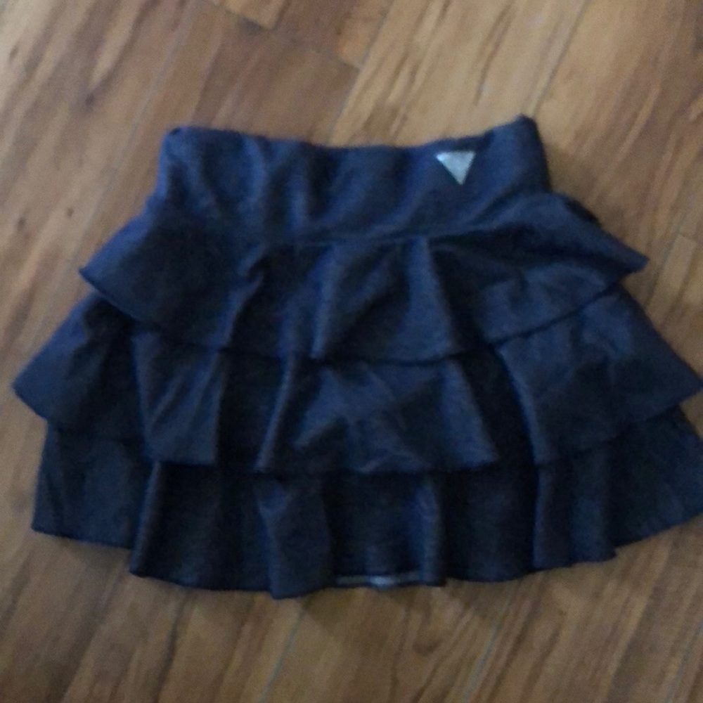 Girls Guess size 8 ruffle skirt